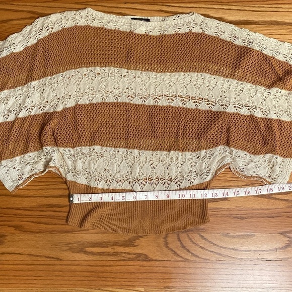 Kerisma Lightweight camel Creme open Knit Sweater Kimono Oversized sleeve M/L - Picture 5 of 9